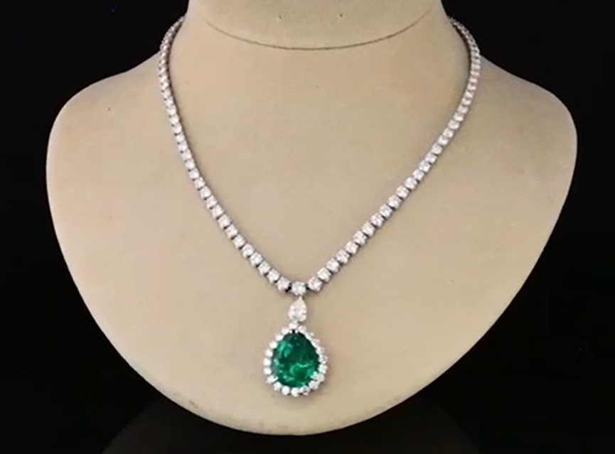 Emerald and Diamond Set